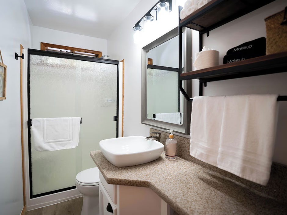 Bathroom2